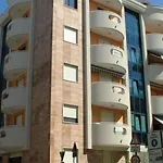 Cozy Nest For Your Getaway In Apartament *