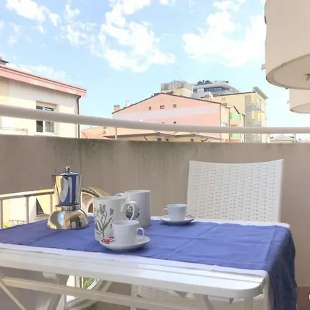 Cozy Nest For Your Getaway In Apartment *