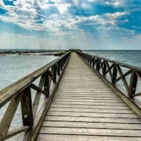 Cozy Nest For Your Getaway In Apartment