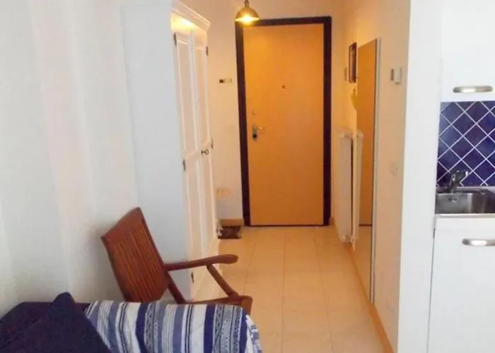 Cozy Nest For Your Getaway In Apartment *