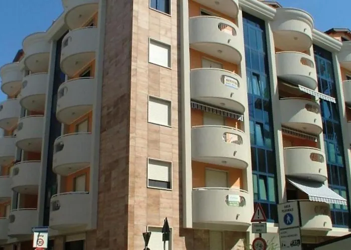 Cozy Nest For Your Getaway In Apartment *