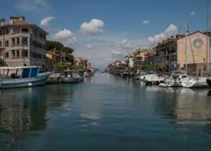 Apartment Cozy Nest For Your Getaway In